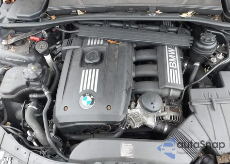 2011 BMW 328I xDrive z USA, uszkodzony, nr VIN WBAPK5G55BNN31074